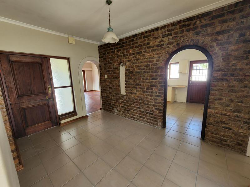 3 Bedroom Property for Sale in Bergzicht Western Cape